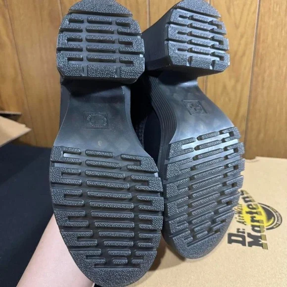 Black Doc Martens Chesney Hi boots Size 10 Womens NEW